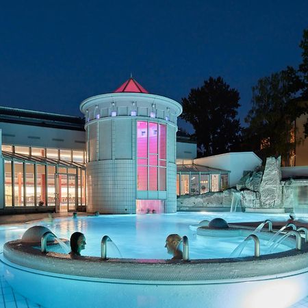 Eden Hotel Бад-Кроцинген Экстерьер фото